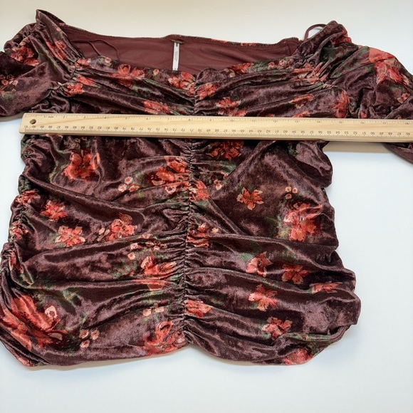 Free People Sweet Memories Velvet Top Large Floral Ruched Off Shoulder Blouse - Picture 4 of 6